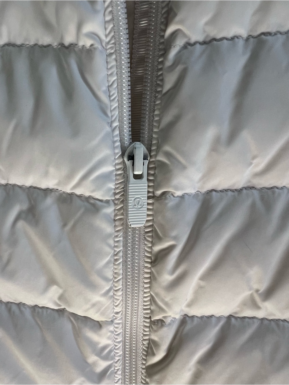 lululemon athletica White Quilted Zip-Front puffer Vest - Picture 3 of 7